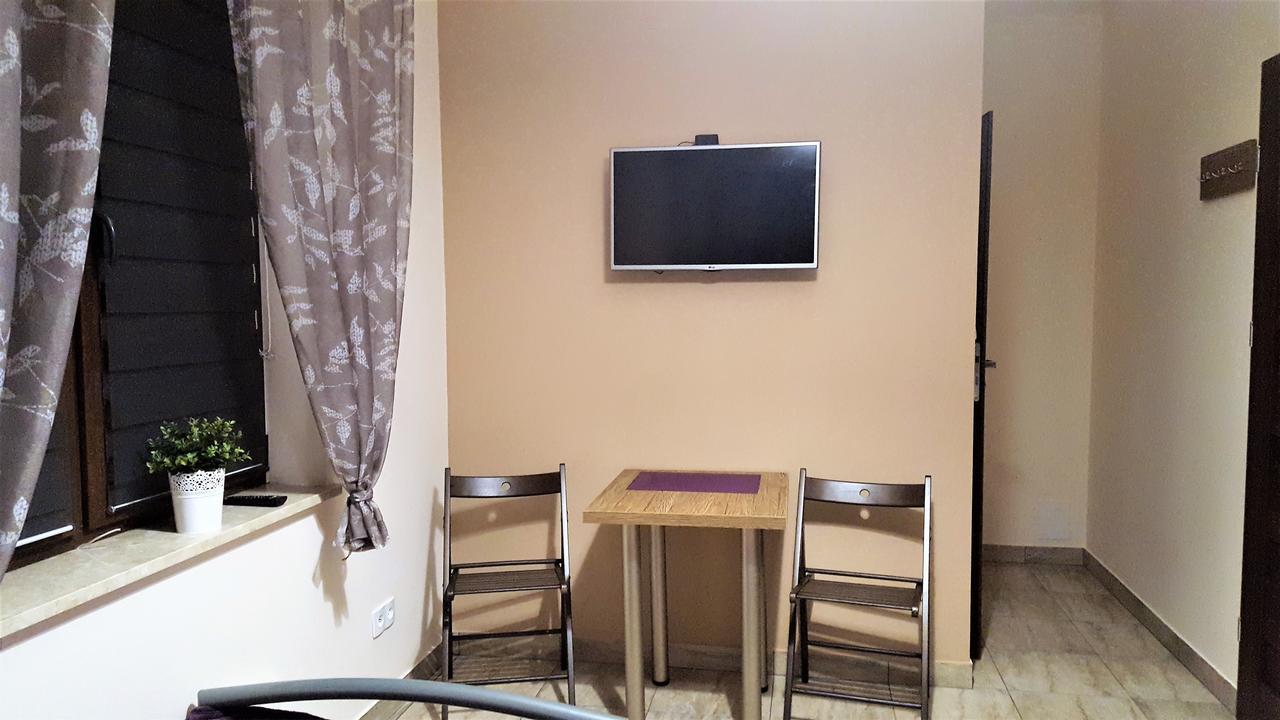 Apartamento Dobranocka Kalen Exterior foto