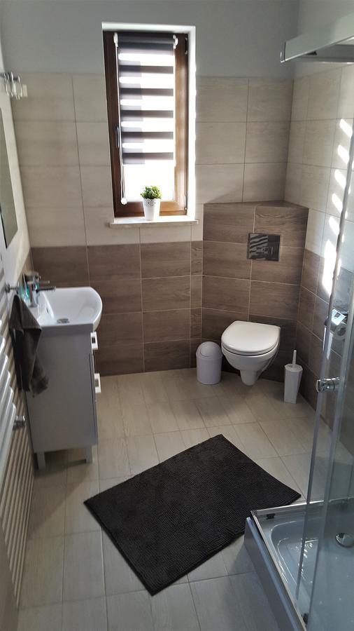 Apartamento Dobranocka Kalen Exterior foto